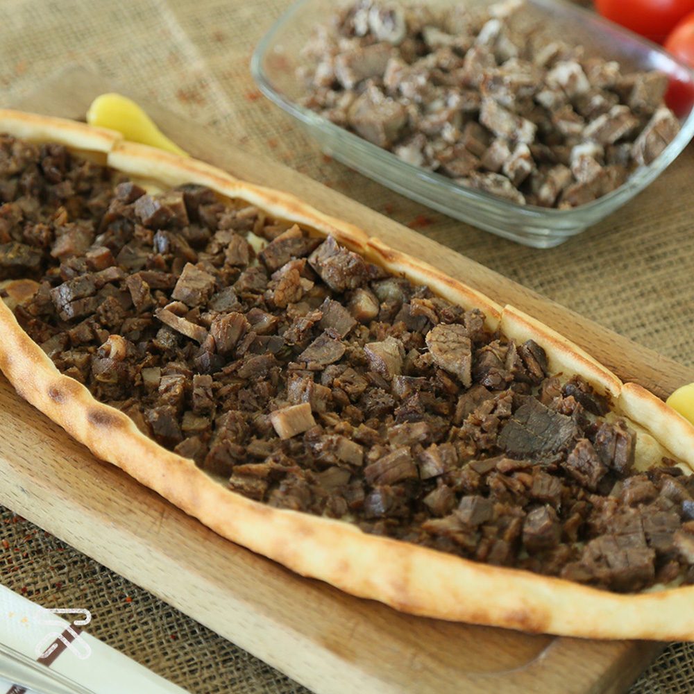 Kavurmalı Pide